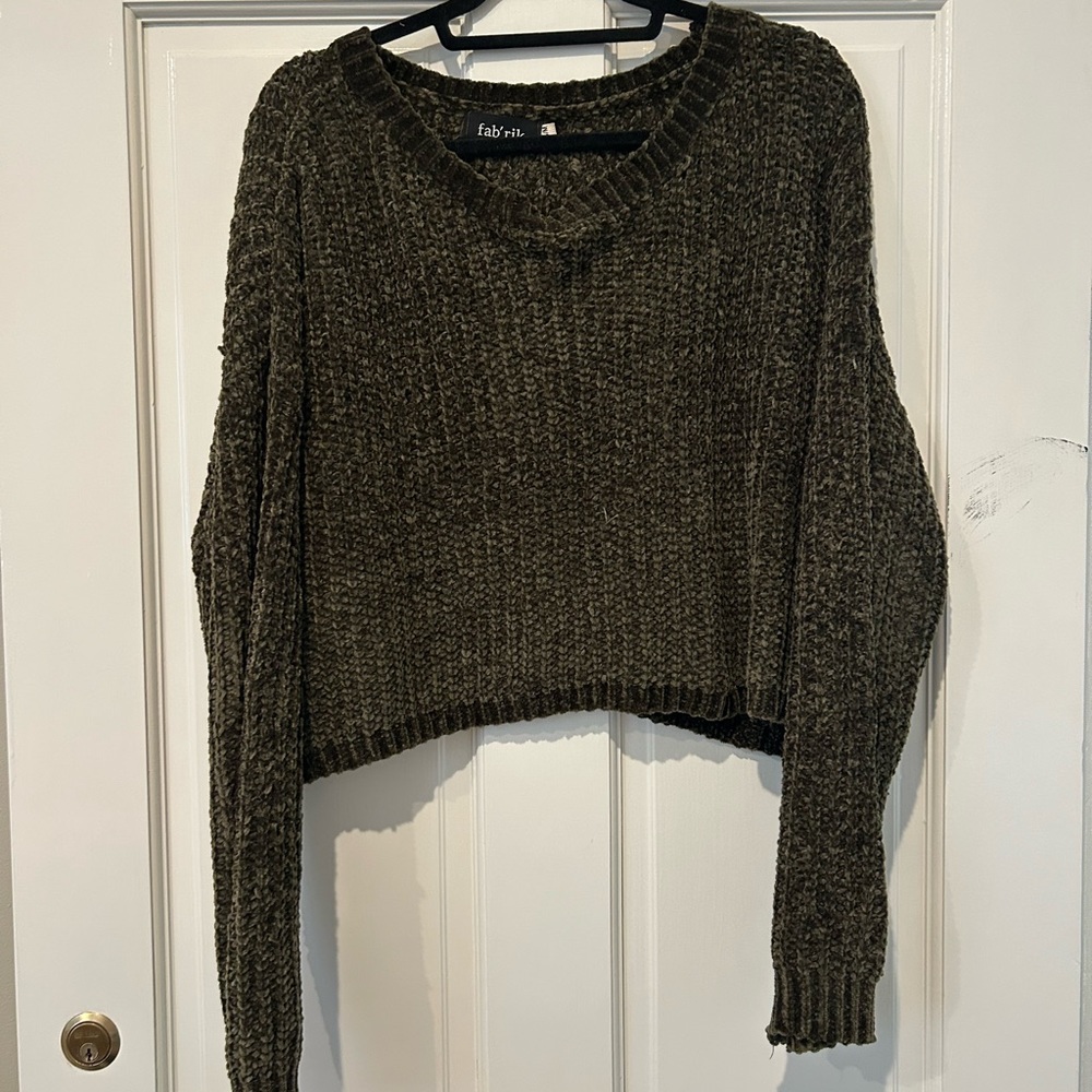 DARK GREEN KNIT CROPPED SWEATER